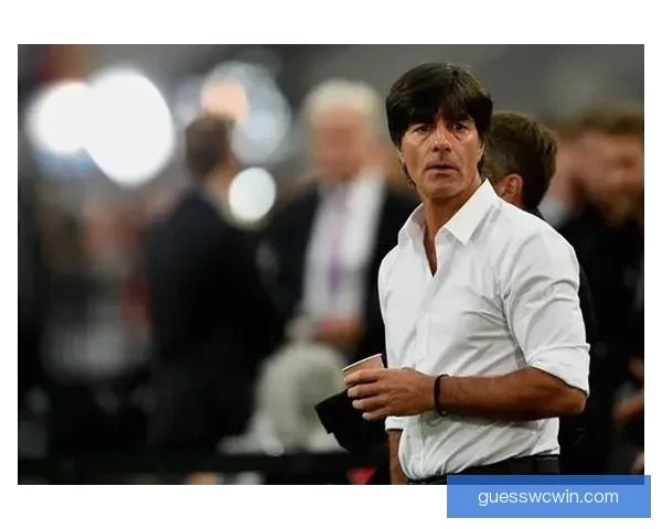 勒夫复出引关注 加纳临时换帅 世界冠军教头再度执掌帅印